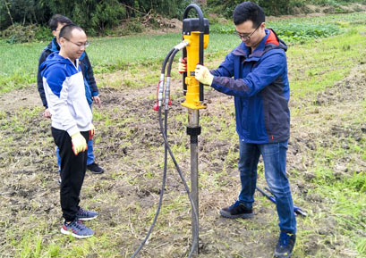 犀牛HPD液壓取土鉆機(jī)15米土壤采樣