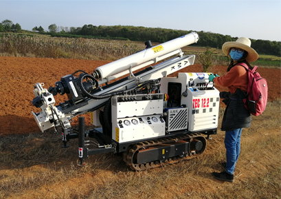 Tecopsa TEC12紅壤地層12米土壤、巖芯采樣